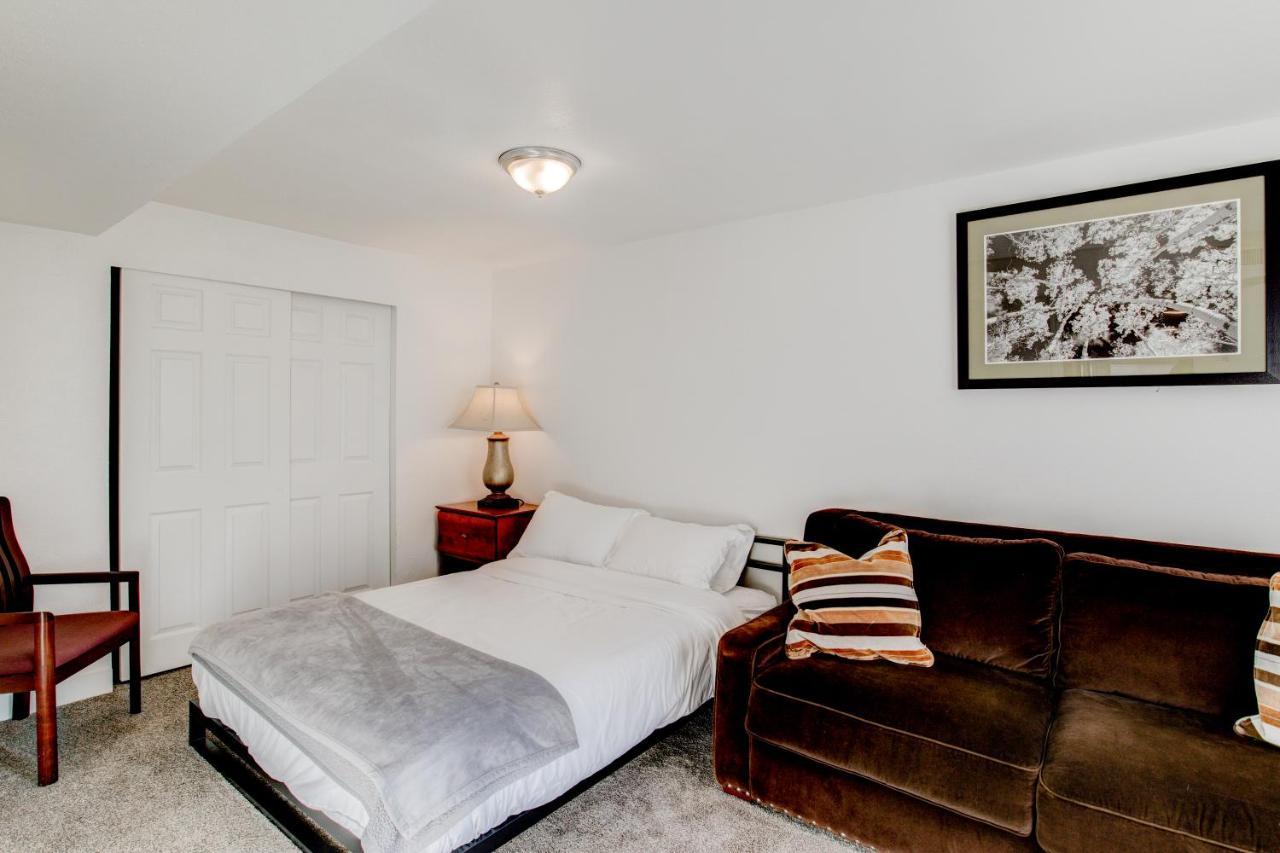 Modern Private Whole Unit 4 Bedroom Guest Suite King Bed Солт-Лейк-Сити Экстерьер фото